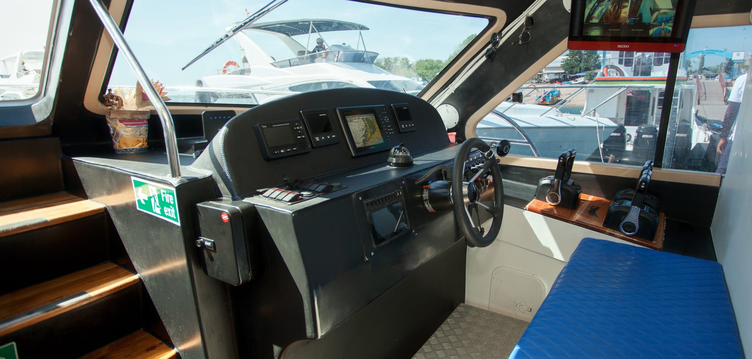 BlueWater Express IX 